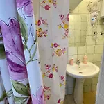 Flower's Bed & Breakfast 3*